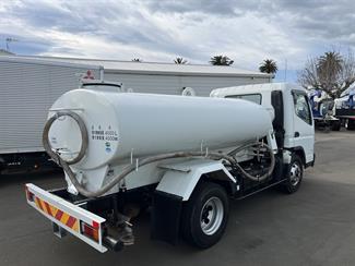 2016 FUSO Canter - Thumbnail