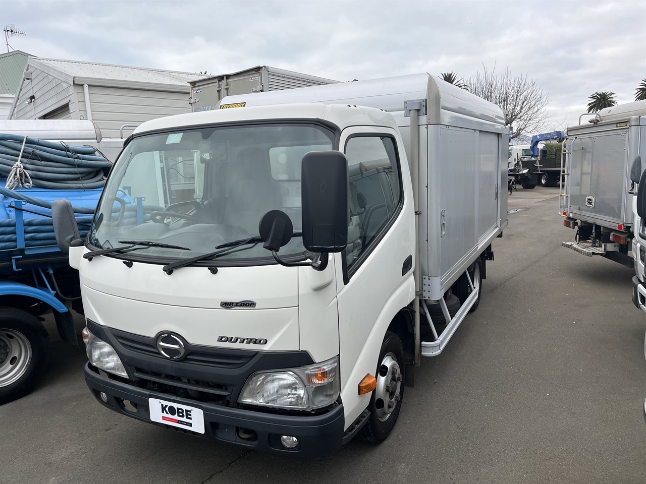 2012 Hino Dutro