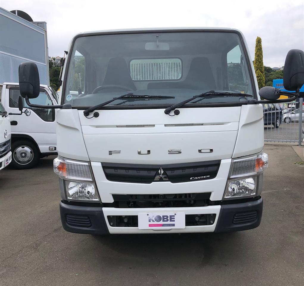 2013 Mitsubishi Canter