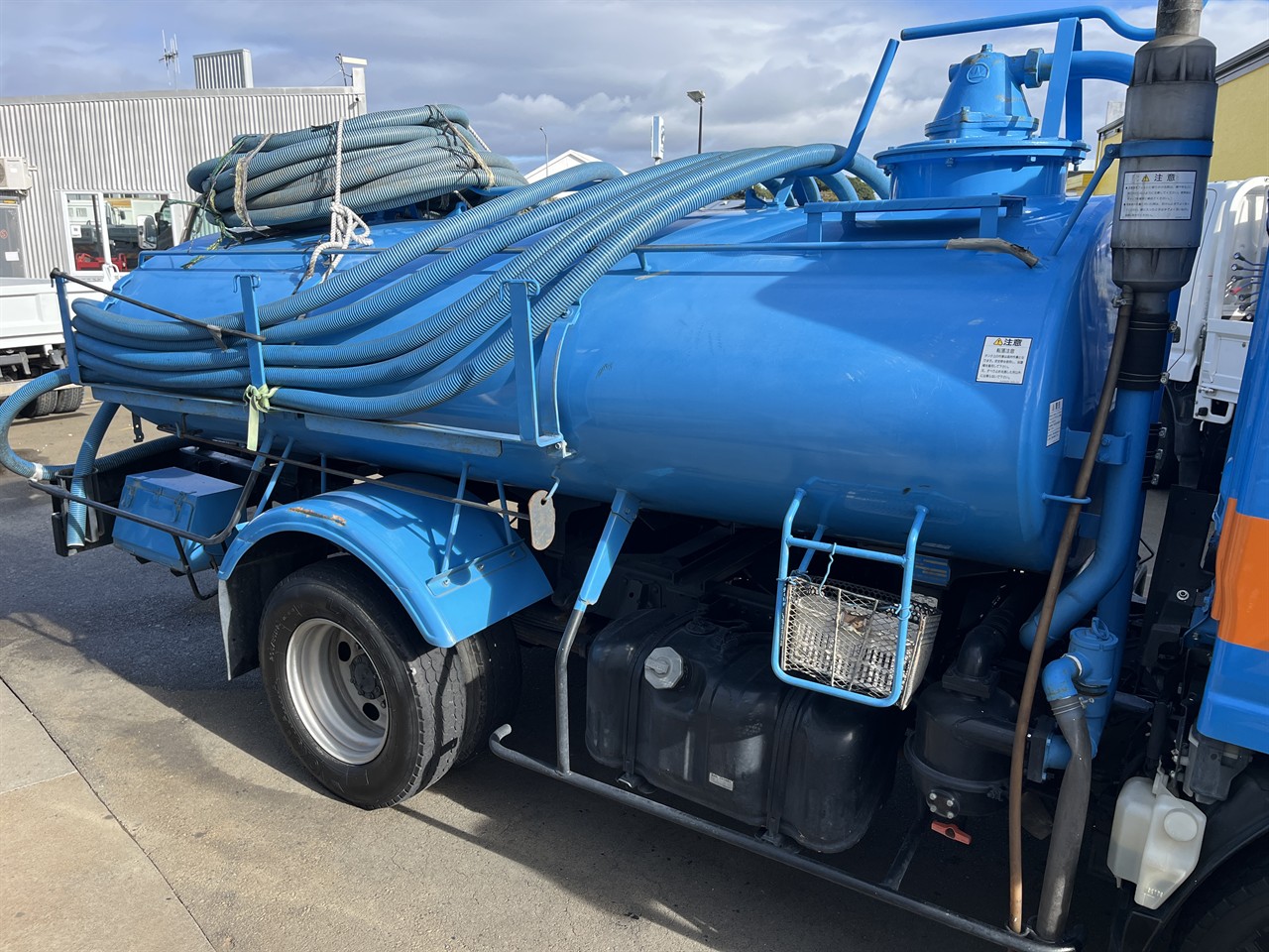 2017 Isuzu ELF