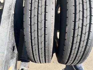 2012 Hino Dutro - Thumbnail