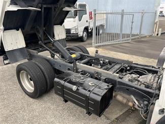 2015 Hino Dutro - Thumbnail