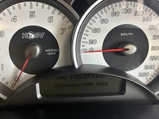 2005 Holden Commodore - Thumbnail