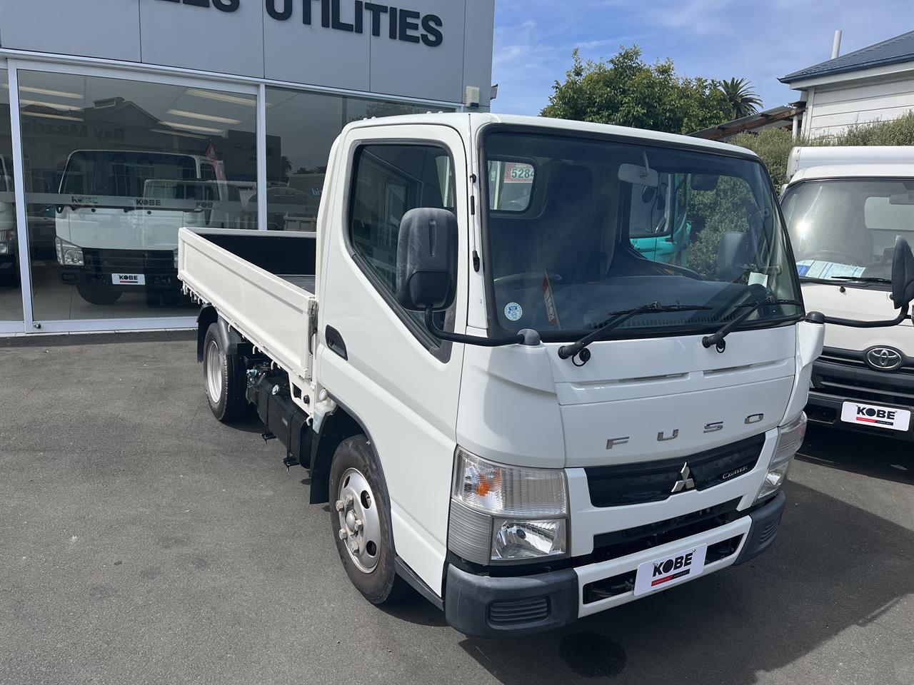 2015 Mitsubishi Canter