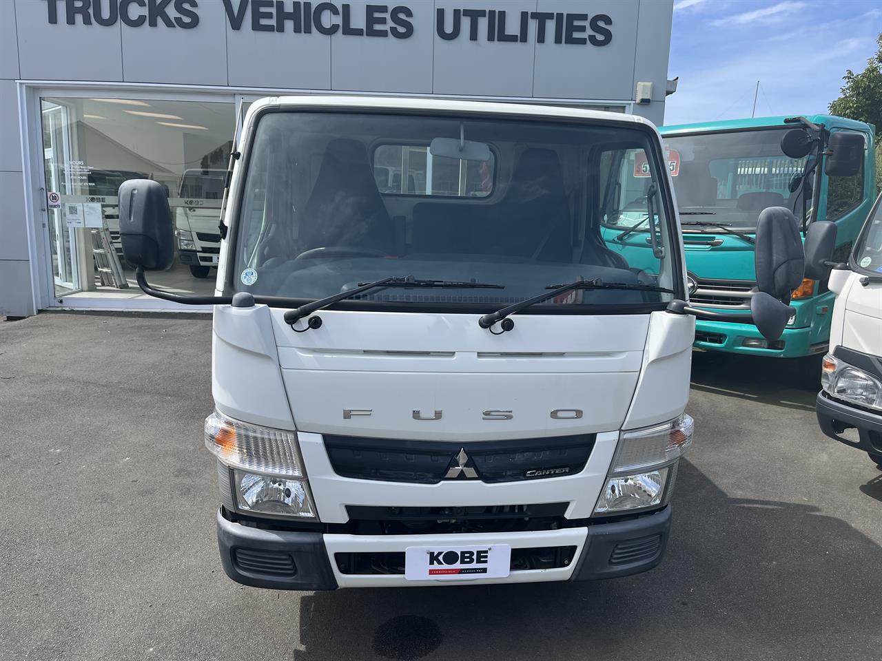 2015 Mitsubishi Canter