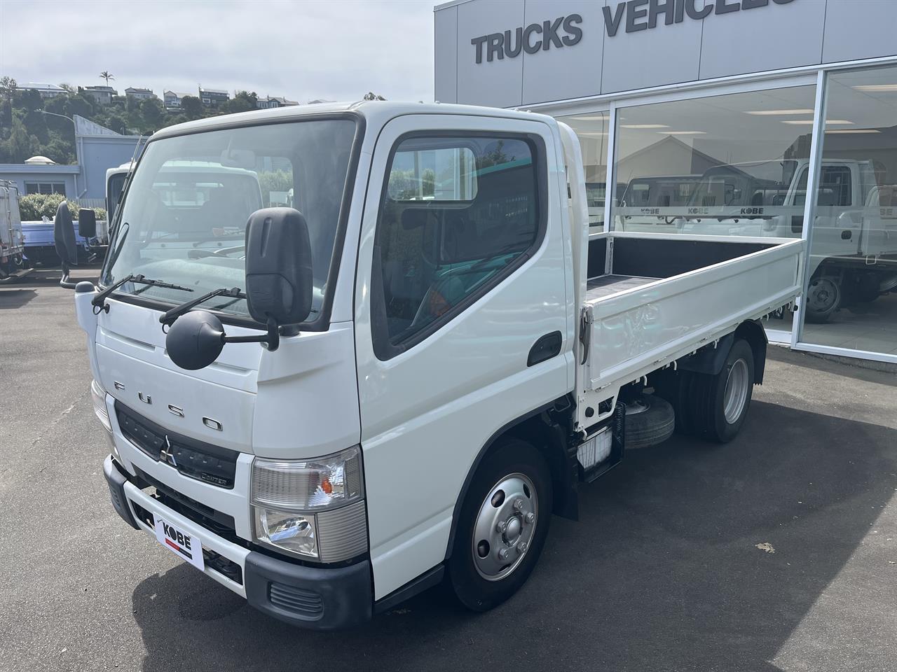 2015 Mitsubishi Canter