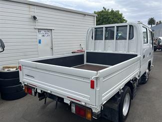 2018 Isuzu ELF - Thumbnail