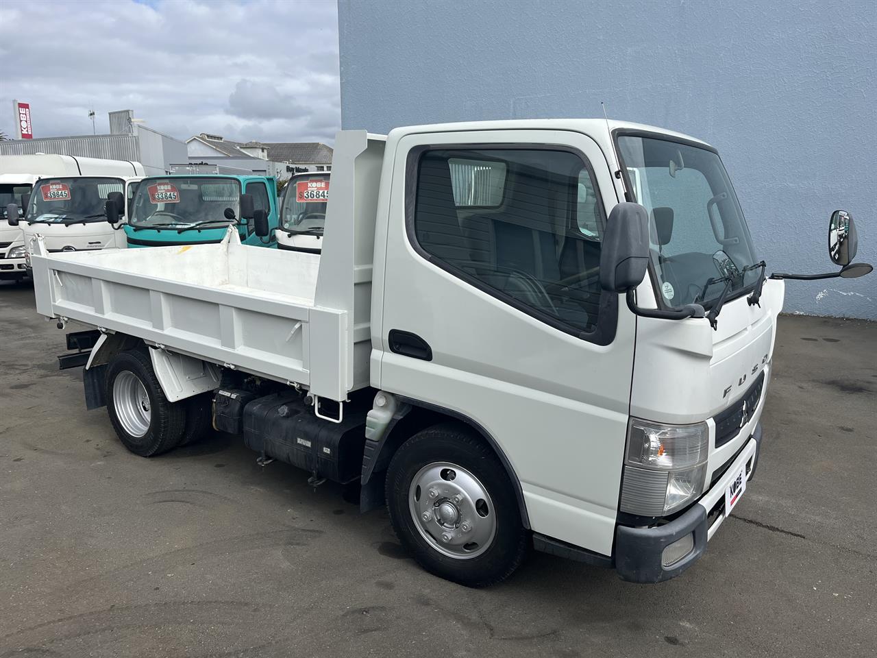 2012 Mitsubishi Canter