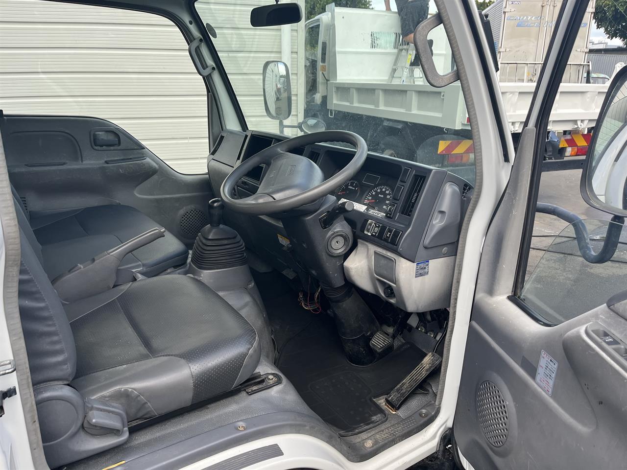 2007 Isuzu ELF