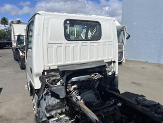 2013 Isuzu ELF - Thumbnail