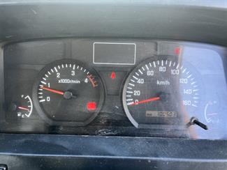 2013 Isuzu ELF - Thumbnail