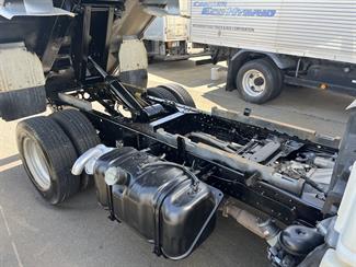 2013 Isuzu ELF - Thumbnail