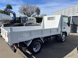 2013 Isuzu ELF - Thumbnail