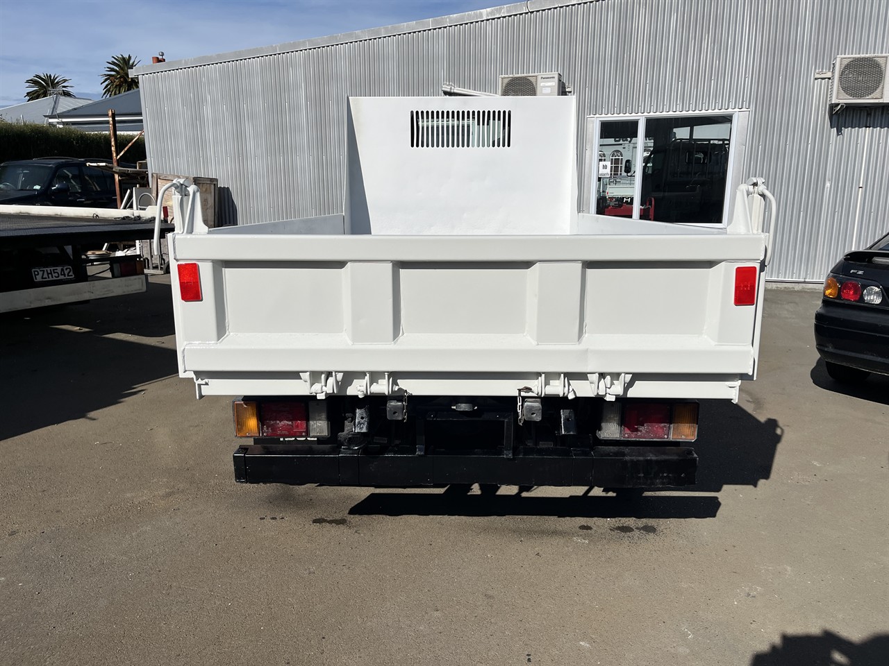 2013 Isuzu ELF