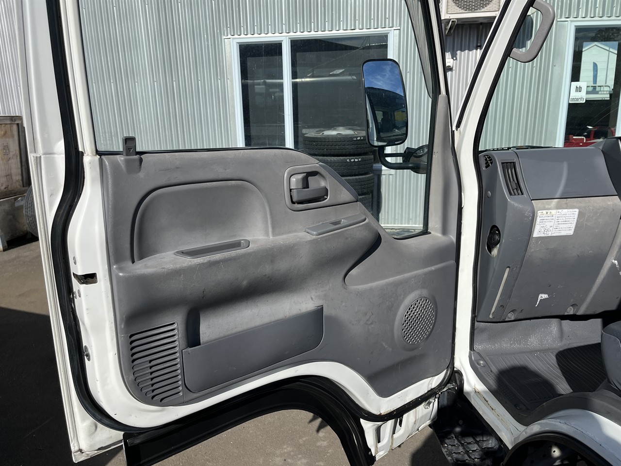 2013 Isuzu ELF