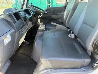 2020 Isuzu ELF - Thumbnail