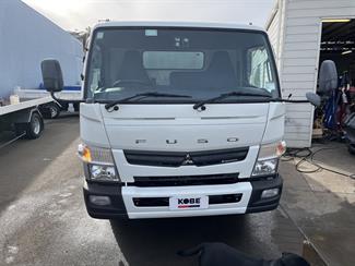 2016 Mitsubishi Canter - Thumbnail