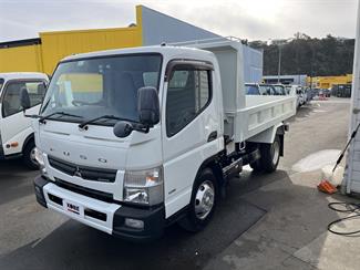 2016 Mitsubishi Canter - Thumbnail
