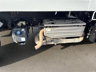 2016 Mitsubishi Canter - Thumbnail