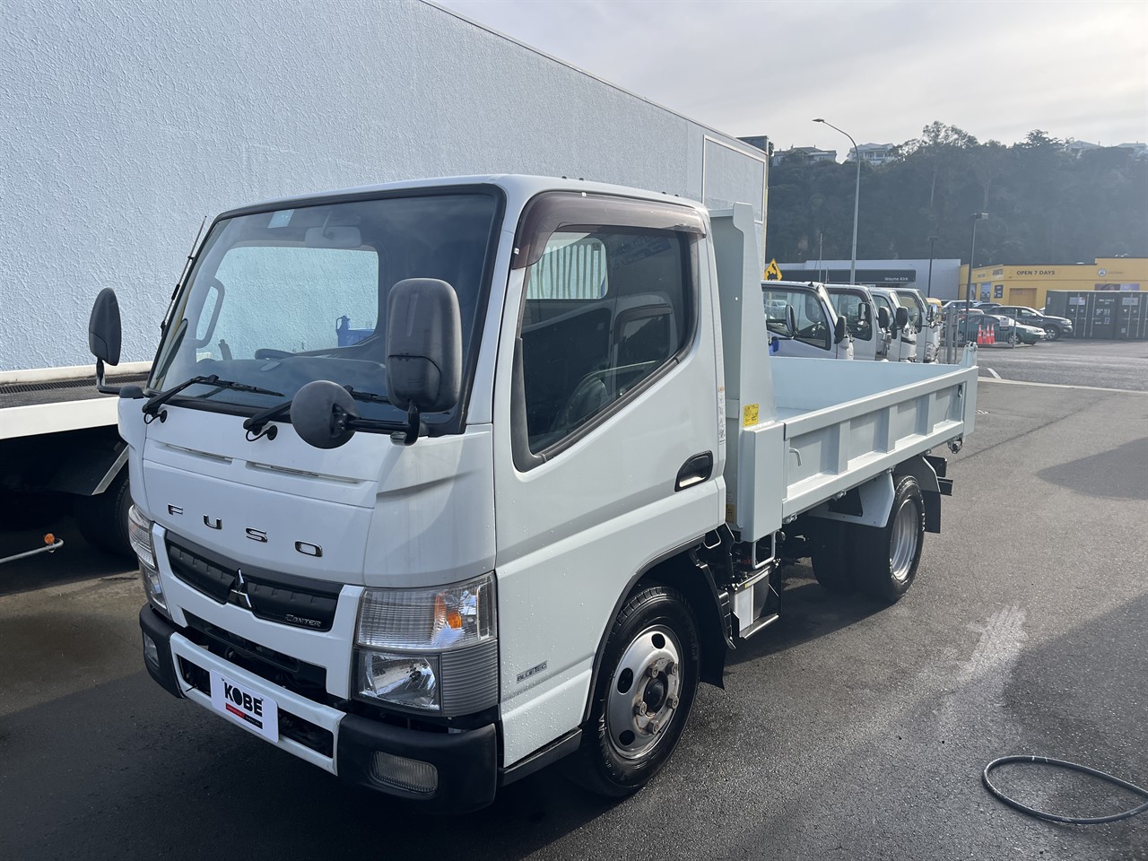 2017 Mitsubishi (Fuso) Canter