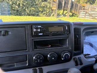 2012 Mitsubishi Canter - Thumbnail