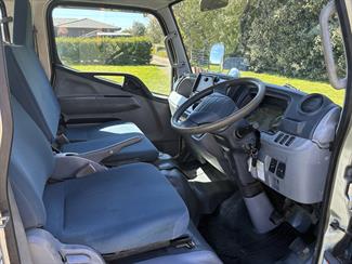 2012 Mitsubishi Canter - Thumbnail