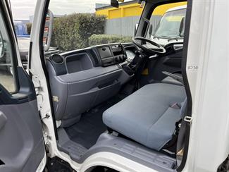 2013 Mitsubishi Canter - Thumbnail