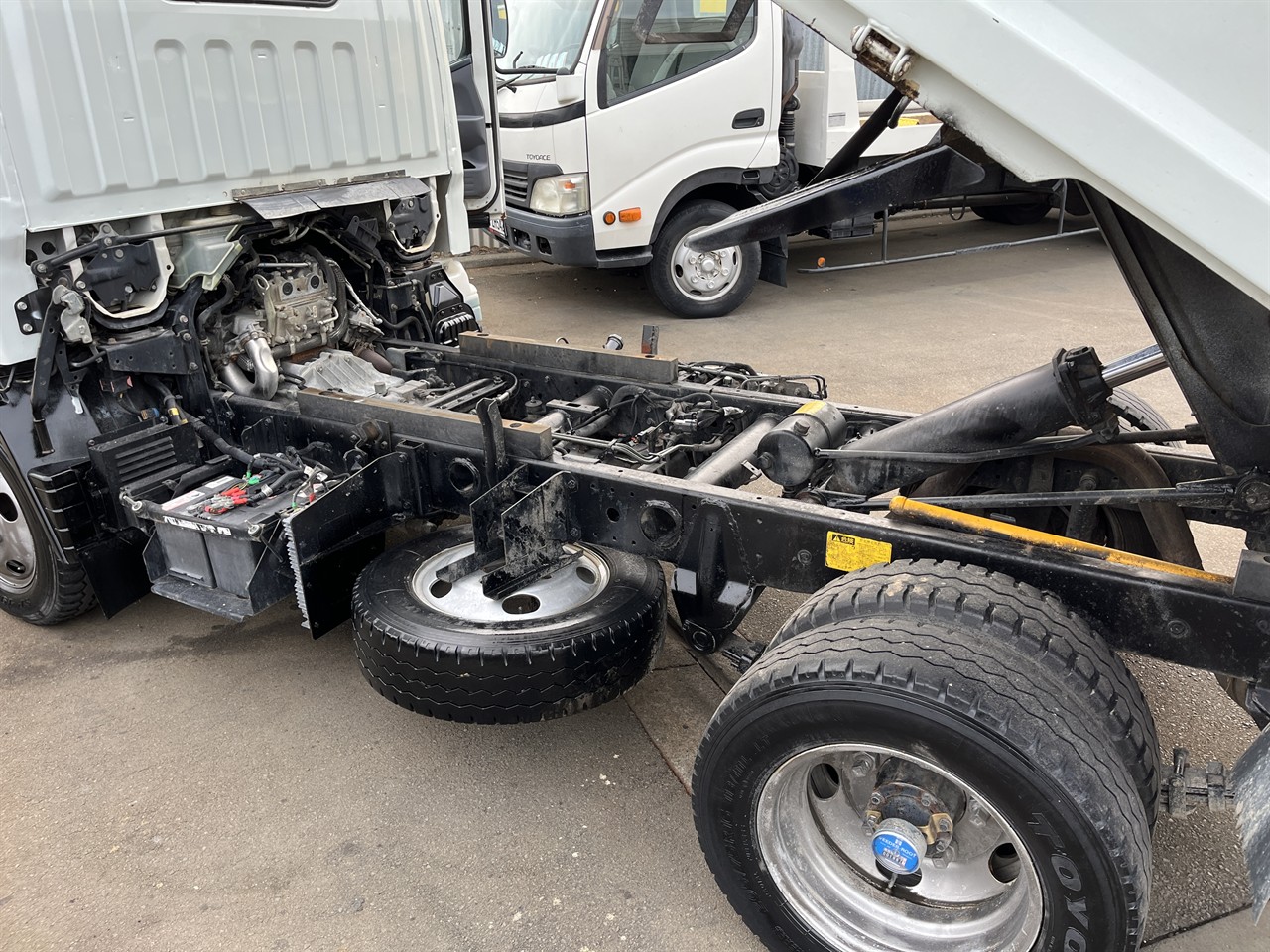 2013 Mitsubishi Canter