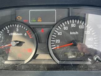 2019 Isuzu ELF - Thumbnail