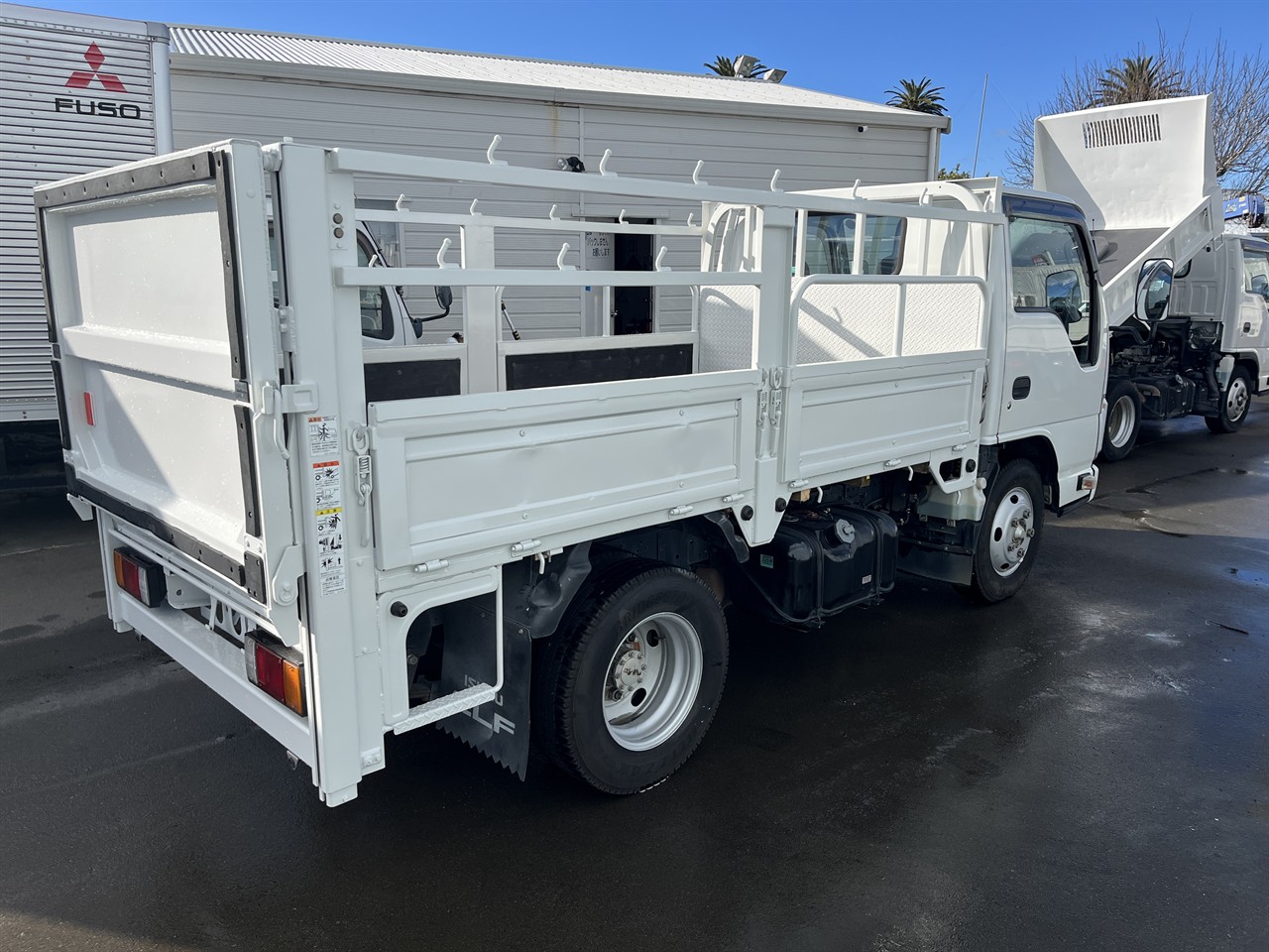 2019 Isuzu ELF