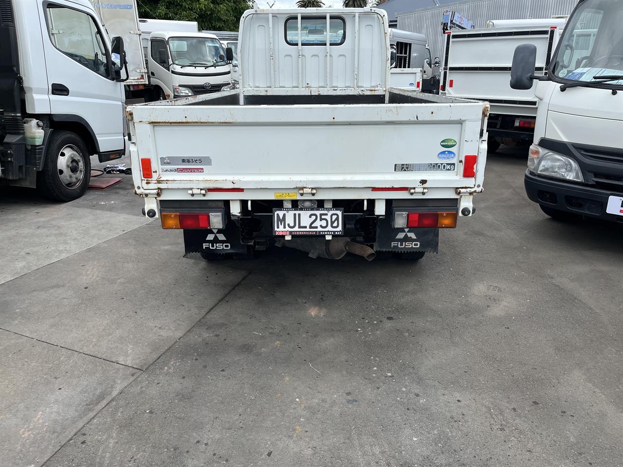 2014 Mitsubishi Canter