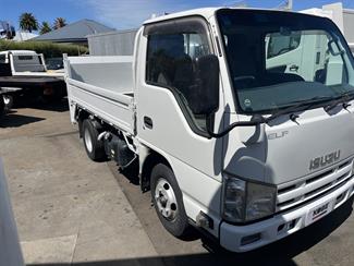 2014 Isuzu ELF - Thumbnail