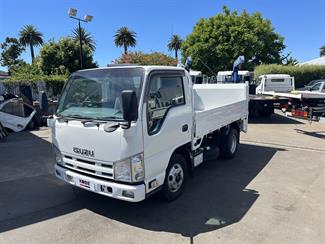 2014 Isuzu ELF - Thumbnail